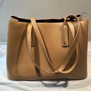 Freja Linnea Tote in Cappuccino
